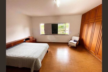 Casa à venda com 517m², 4 quartos e 6 vagas