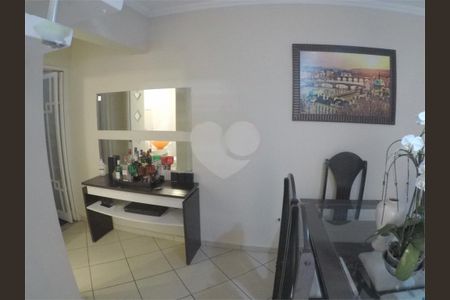 Casa à venda com 4 quartos, 120m² em Jardim Guanhembu, São Paulo