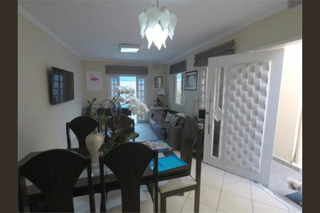 Casa à venda com 4 quartos, 120m² em Jardim Guanhembu, São Paulo