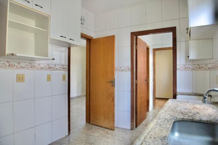 Apartamento para alugar com 100m², 3 quartos e 2 vagasCozinha