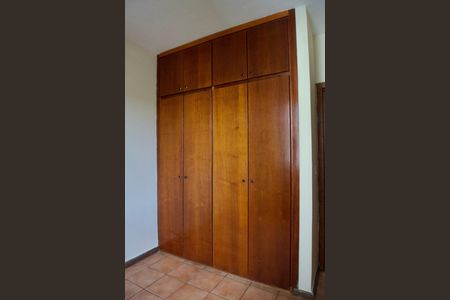 Apartamento para alugar com 100m², 3 quartos e 2 vagasQuarto 3 - Armário