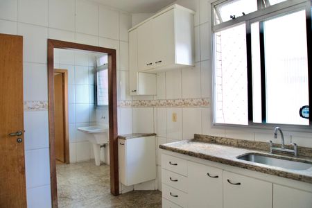 Apartamento para alugar com 100m², 3 quartos e 2 vagasCozinha