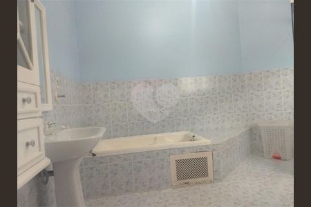 Casa à venda com 520m², 4 quartos e 6 vagas