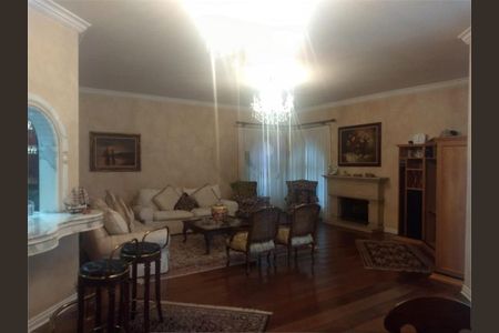 Casa à venda com 520m², 4 quartos e 6 vagas