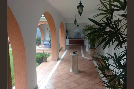 Casa à venda com 520m², 4 quartos e 6 vagas