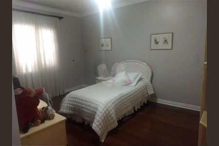 Casa à venda com 520m², 4 quartos e 6 vagas