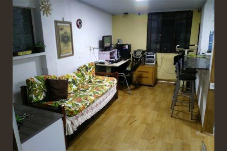 Casa à venda com 6 quartos, 170m² em Jardim São Luís, São Paulo