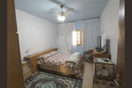 Casa à venda com 248m², 4 quartos e 5 vagas