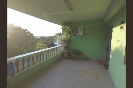 Casa à venda com 248m², 4 quartos e 5 vagas