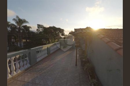 Casa à venda com 248m², 4 quartos e 5 vagas