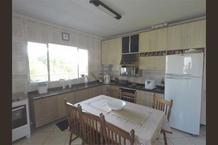 Casa à venda com 248m², 4 quartos e 5 vagas