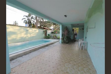 Casa à venda com 248m², 4 quartos e 5 vagas