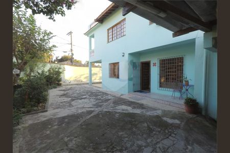 Casa à venda com 248m², 4 quartos e 5 vagas