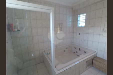 Casa à venda com 248m², 4 quartos e 5 vagas