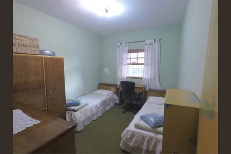 Casa à venda com 248m², 4 quartos e 5 vagas