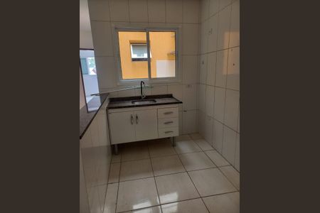 Cozinha de apartamento para alugar com 2 quartos, 40m² em Cidade São Jorge, Santo André