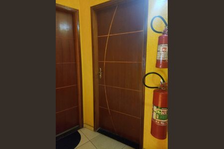 Área externa de apartamento para alugar com 2 quartos, 40m² em Cidade São Jorge, Santo André