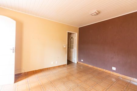Casa à venda com 170m², 2 quartos e 4 vagas Casa à venda com 170m², 2 quartos e 4 vagasSala