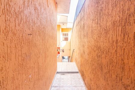 Casa à venda com 170m², 2 quartos e 4 vagas Casa à venda com 170m², 2 quartos e 4 vagasQuintal