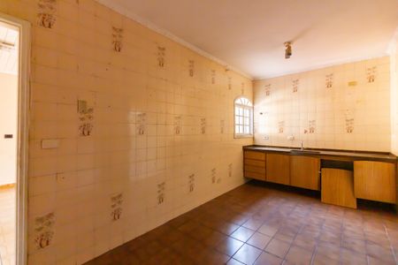 Casa à venda com 170m², 2 quartos e 4 vagas Casa à venda com 170m², 2 quartos e 4 vagasCozinha