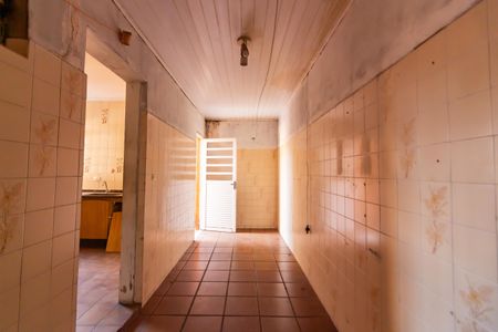 Casa à venda com 170m², 2 quartos e 4 vagas Casa à venda com 170m², 2 quartos e 4 vagasÁrea de Serviço
