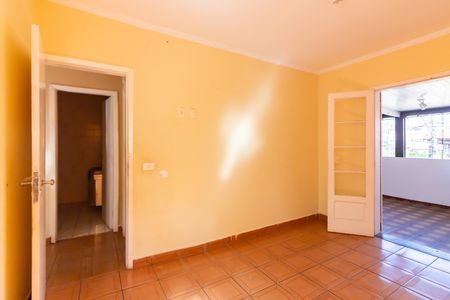 Casa à venda com 170m², 2 quartos e 4 vagas Casa à venda com 170m², 2 quartos e 4 vagasSuíte