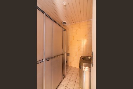 Casa à venda com 170m², 2 quartos e 4 vagas Casa à venda com 170m², 2 quartos e 4 vagasBanheiro 2