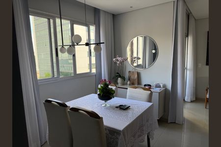 Sala  de apartamento para alugar com 3 quartos, 130m² em Funcionários, Belo Horizonte