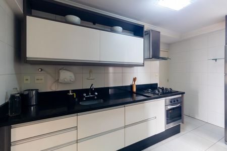 Apartamento para alugar com 104m², 3 quartos e 2 vagas Apartamento para alugar com 104m², 3 quartos e 2 vagasCozinha