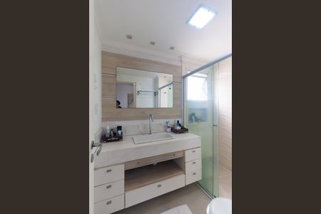 Apartamento para alugar com 104m², 3 quartos e 2 vagas Apartamento para alugar com 104m², 3 quartos e 2 vagasBanheiro da Suíte