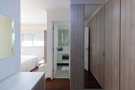 Apartamento para alugar com 104m², 3 quartos e 2 vagas Apartamento para alugar com 104m², 3 quartos e 2 vagasSuíte