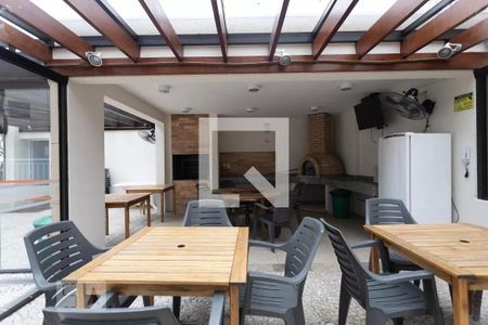Apartamento para alugar com 104m², 3 quartos e 2 vagas Apartamento para alugar com 104m², 3 quartos e 2 vagasÁrea comum - Churrasqueira