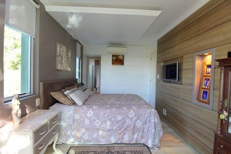 Casa de condomínio para alugar com 368m², 3 quartos e 3 vagasQuarto 1