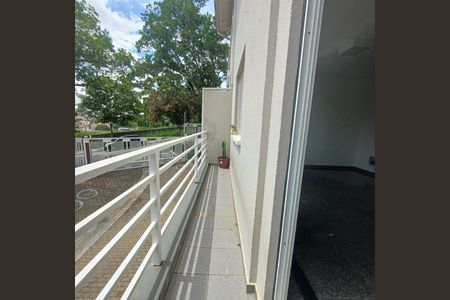 Casa de condomínio para alugar com 160m², 3 quartos e 2 vagasFoto 04