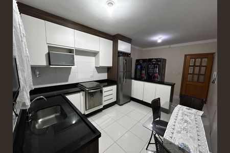 Casa para alugar com 110m², 3 quartos e 2 vagasCozinha
