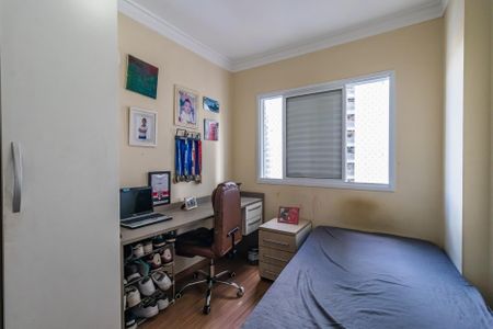 Apartamento à venda com 75m², 3 quartos e 2 vagasQuarto 2