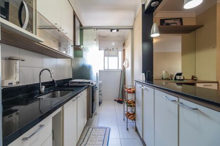 Apartamento à venda com 75m², 3 quartos e 2 vagasCozinha