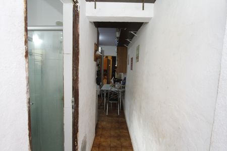 Casa à venda com 150m², 5 quartos e 2 vagasCorredor