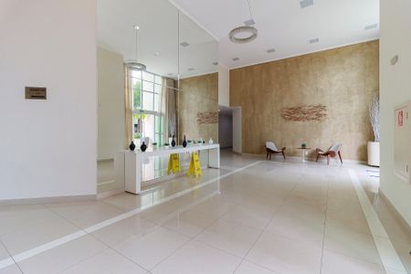 Apartamento para alugar com 70m², 2 quartos e 2 vagasHall social