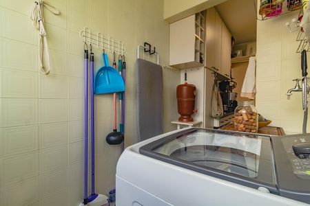 Apartamento à venda com 107m², 2 quartos e 1 vaga Apartamento à venda com 107m², 2 quartos e 1 vagaÁrea de serviço