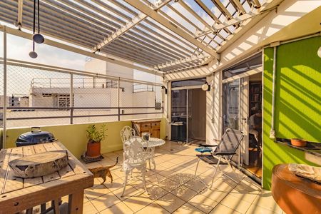 Apartamento à venda com 107m², 2 quartos e 1 vaga Apartamento à venda com 107m², 2 quartos e 1 vagaVaranda da Suíte
