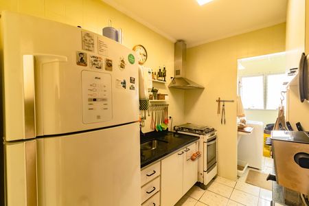 Apartamento à venda com 107m², 2 quartos e 1 vaga Apartamento à venda com 107m², 2 quartos e 1 vagaCozinha