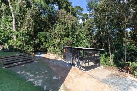 Casa de condomínio à venda com 320m², 4 quartos e 4 vagas Casa de condomínio à venda com 320m², 4 quartos e 4 vagasGalinheiro