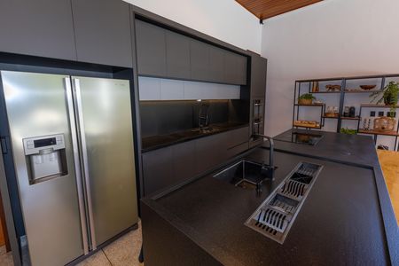 Casa de condomínio à venda com 320m², 4 quartos e 4 vagas Casa de condomínio à venda com 320m², 4 quartos e 4 vagasCozinha