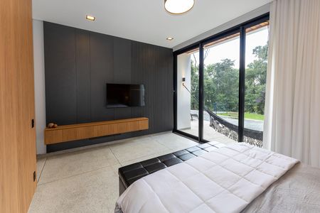 Casa de condomínio à venda com 320m², 4 quartos e 4 vagas Casa de condomínio à venda com 320m², 4 quartos e 4 vagasSuíte 1