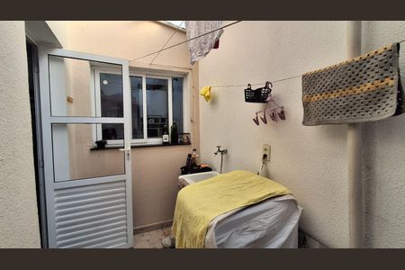 Apartamento à venda com 42m², 2 quartos e 1 vagaÁrea de Serviço 