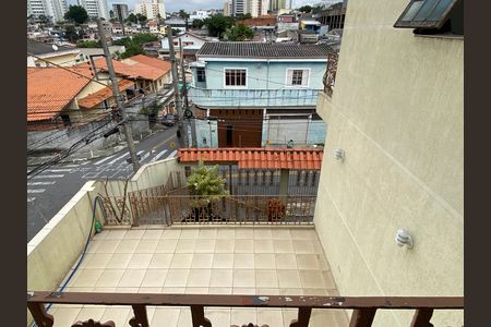 Casa à venda com 278m², 3 quartos e 8 vagasQuarto 2 - Varanda