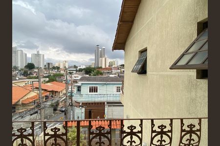 Casa à venda com 278m², 3 quartos e 8 vagasQuarto 2 - Varanda