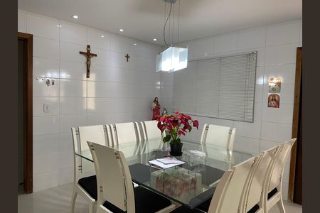 Casa à venda com 278m², 3 quartos e 8 vagasCozinha