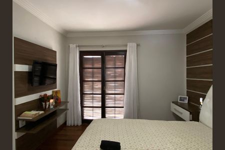 Casa à venda com 278m², 3 quartos e 8 vagasSuíte 